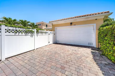 Exterior - 196 Florence Dr, Jupiter, FL 33458 photo 7 of 9