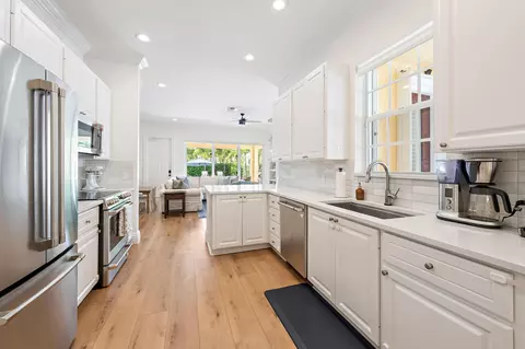 Kitchen - 196 Florence Dr, Jupiter, FL 33458 photo 2 of 2