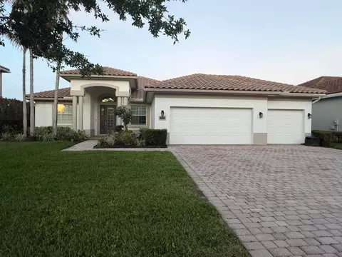 5887 SW Longspur Ln, Palm City, FL 34990