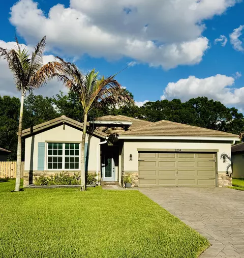 2204 SW Strawberry Ter, Palm City, FL 34990