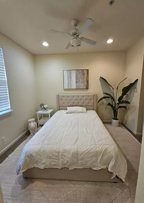 Bedroom - 405 Schoolhouse Rd, Jupiter, FL 33458 photo 3 of 3