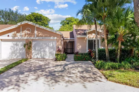 8273 Springtree Rd, Boca Raton, FL 33496