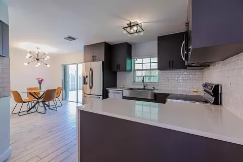 Kitchen - 9058 NW 192nd Ter, Miami Lakes, FL 33018 photo 3 of 3