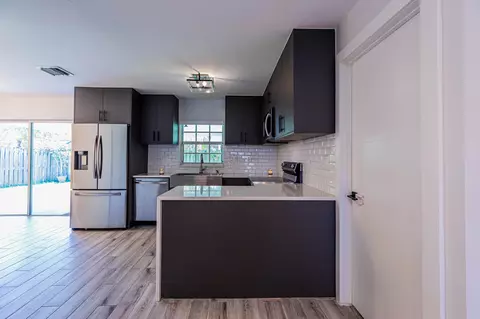 Kitchen - 9058 NW 192nd Ter, Miami Lakes, FL 33018 photo 1 of 3