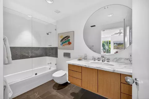 Bath - 7034 SE Harbor Cir, Stuart, FL 34996 photo 7 of 9