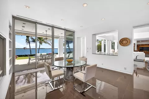 Dining - 7034 SE Harbor Cir, Stuart, FL 34996 photo 2 of 2