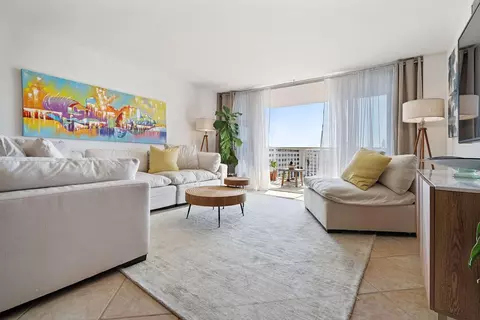 18021 Biscayne Blvd #504, Aventura, FL 33160