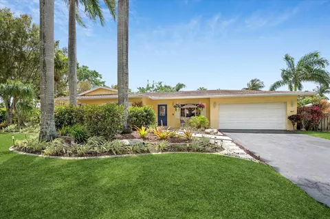 5900 SW 18th St, Plantation, FL 33317