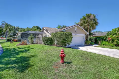 4201 Green Forest Way, Boynton Beach, FL 33436