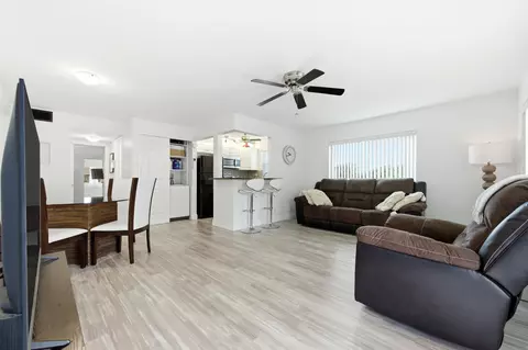 70 Bedford #C, West Palm Beach, FL 33417