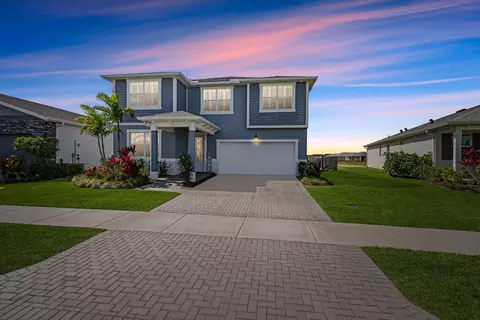 10222 SW Orana Dr, Port Saint Lucie, FL 34987