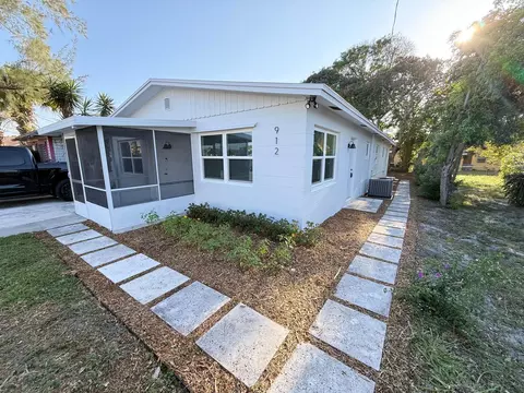 912 SE Tarpon Ave, Stuart, FL 34994
