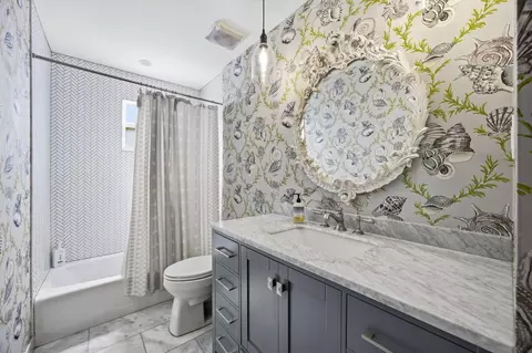 Bath - 17655 Alexander Run, Jupiter, FL 33478 photo 6 of 7