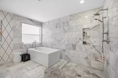 Bath - 17655 Alexander Run, Jupiter, FL 33478 photo 2 of 7