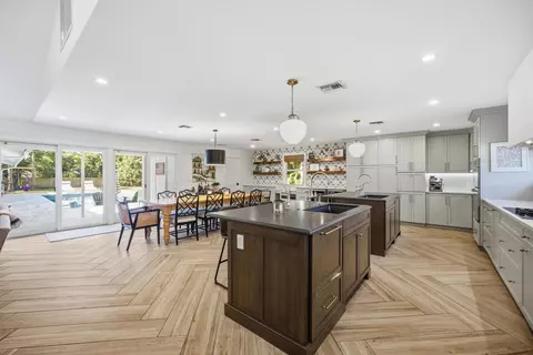Kitchen - 17655 Alexander Run, Jupiter, FL 33478 photo 4 of 5