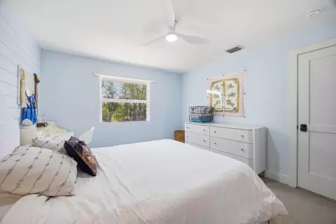 Bedroom - 17655 Alexander Run, Jupiter, FL 33478 photo 4 of 11