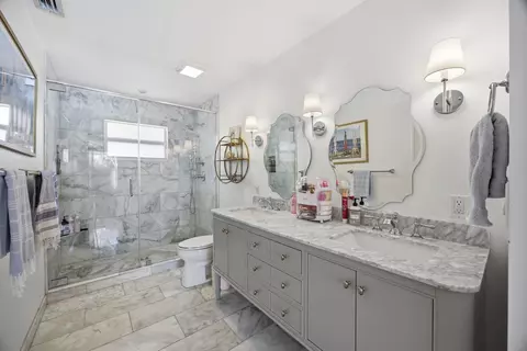 Bath - 17655 Alexander Run, Jupiter, FL 33478 photo 5 of 7