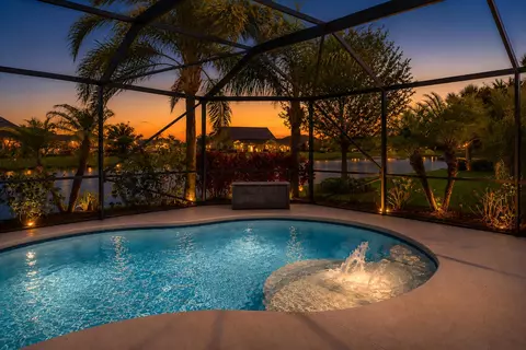 348 SE Courances Dr, Port Saint Lucie, FL 34984