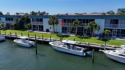 121 Wettaw Ln UNIT 110, North Palm Beach, FL 33408