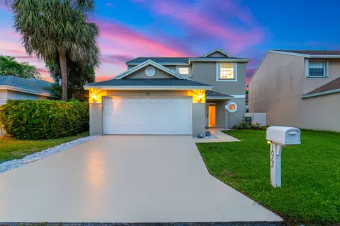 1062 Fairfax Cir W, Boynton Beach, FL 33436