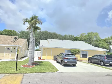1530 Royal Forest Ct, West Palm Beach, FL 33406