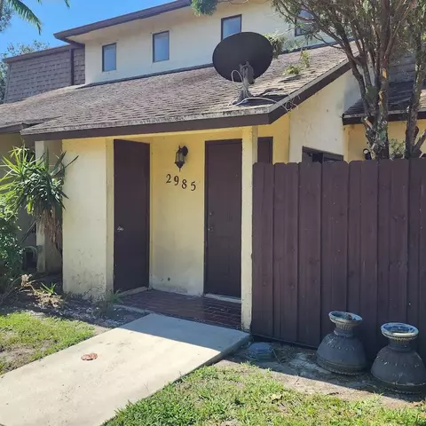 2985 Genoa Pl, West Palm Beach, FL 33406