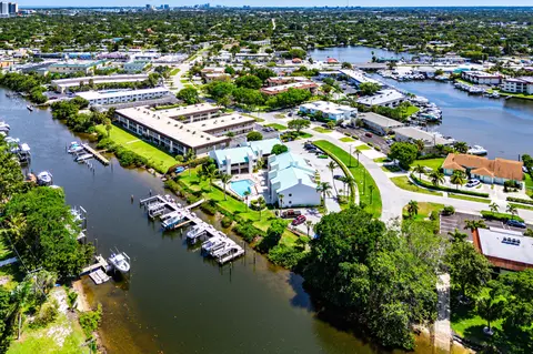 412 Southwind Dr #B2, North Palm Beach, FL 33408
