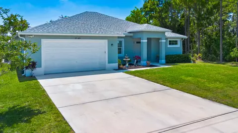 2549 SE Lyman Cir, Port Saint Lucie, FL 34952