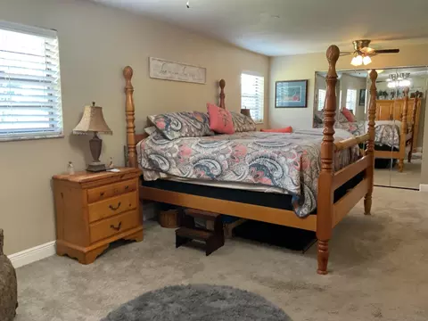 Bedroom - 11405 NW 2nd Ter, Okeechobee, FL 34972 photo 2 of 3