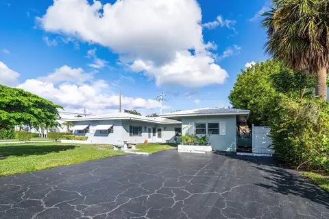 262 SE 9th Ave #1-4, Deerfield Beach, FL 33441