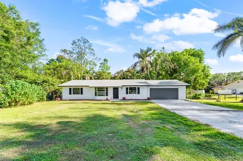 11852 N 47th Rd N, The Acreage, FL 33411