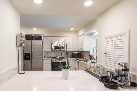 Kitchen - 3372 SE Court Dr, Stuart, FL 34997 photo 4 of 4
