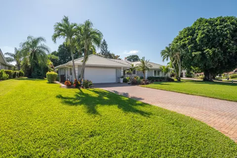 Exterior - 3372 SE Court Dr, Stuart, FL 34997 photo 2 of 10
