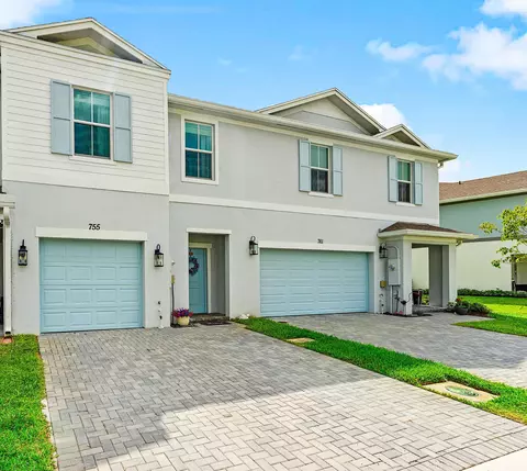 755 NE Trailside Run, Port St Lucie, FL 34983