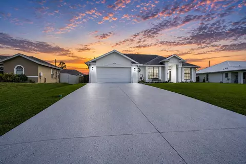 1074 SW Liberty Ave, Port Saint Lucie, FL 34953