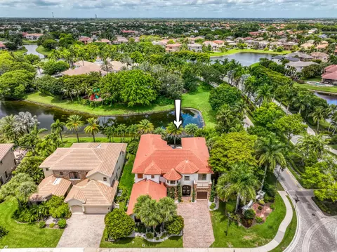 3581 Collonade Dr, Wellington, FL 33449