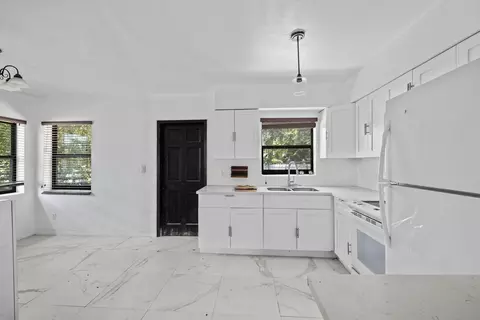 515 NW 88th St #1, El Portal, FL 33150