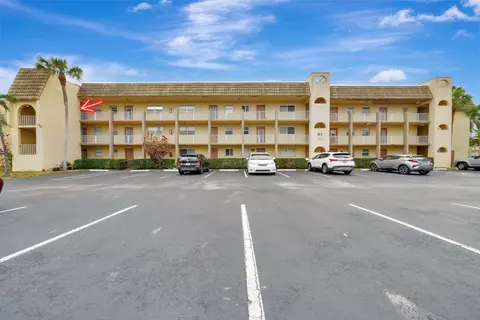 8435 Sunrise Lakes Blvd #301, Sunrise, FL 33322