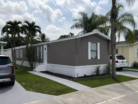 182 Plantation Blvd, Greenacres, FL 33467