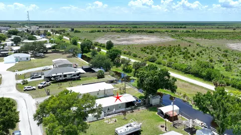 1102 Casey Ln, Okeechobee, FL 34974 photo 2