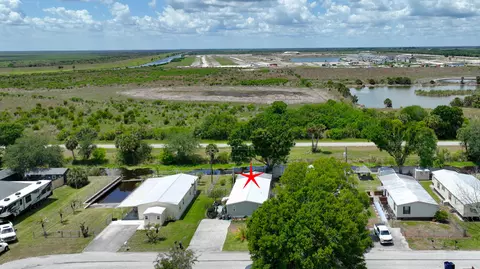 1102 Casey Ln, Okeechobee, FL 34974 photo 4