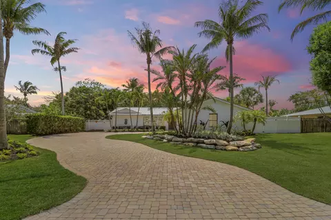 19931 Jasmine Dr, Jupiter, FL 33469