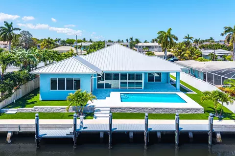 830 NE 72nd St, Boca Raton, FL 33487