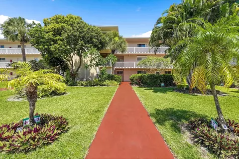 2856 S Garden Dr S #212, Lake Worth, FL 33461