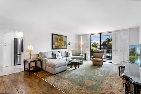 2860 S Ocean Blvd #214, Palm Beach, FL 33480