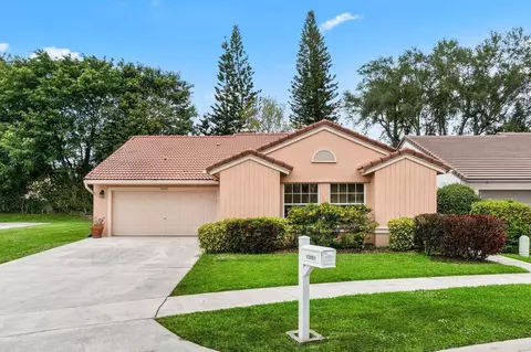 10001 Country Brook Rd, Boca Raton, FL 33428