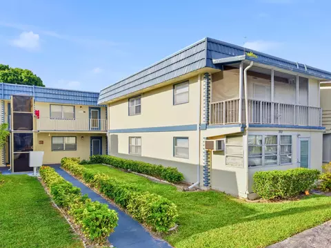 Exterior - 202 Brittany F, Delray Beach, FL 33446 photo 2 of 3