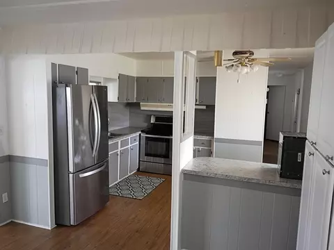 Kitchen - 2130 SE 24th Blvd, Okeechobee, FL 34974 photo 2 of 3