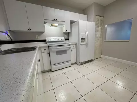 2967 Riverside Dr, Coral Springs, FL 33065