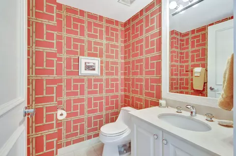 Bath - 800 Ocean Dr #404, Juno Beach, FL 33408 photo 5 of 5